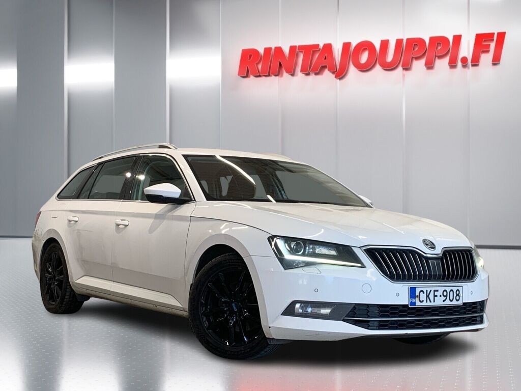 Skoda Superb 2015 Valkoinen