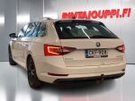 Skoda Superb 2015 Valkoinen