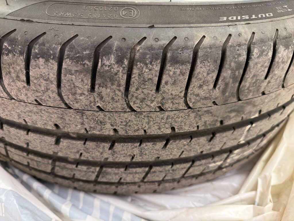 Audi RS 3 2016 Punainen