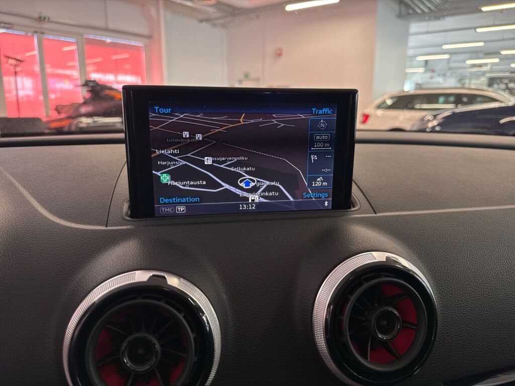 Audi RS 3 2016 Punainen