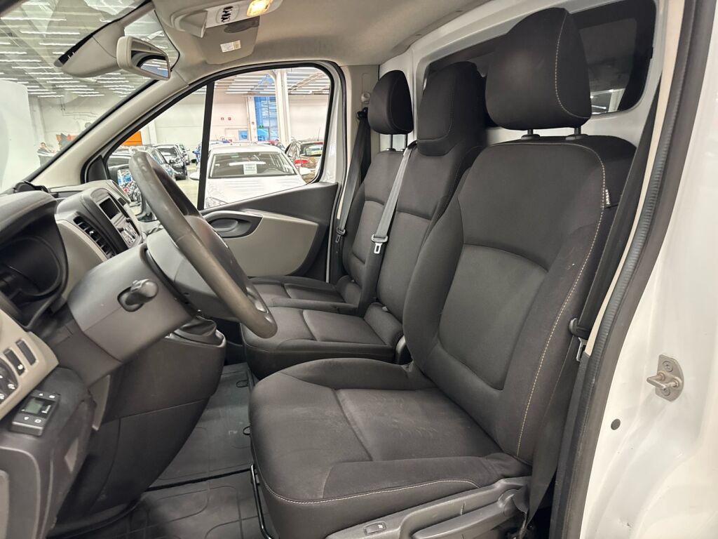 Renault Trafic 2016 Valkoinen