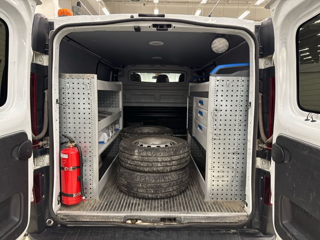 Renault Trafic 2016 Valkoinen