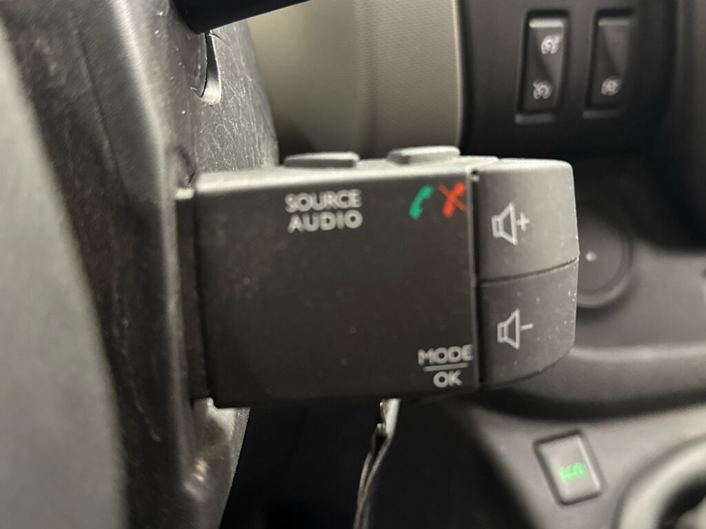 Renault Trafic 2016 Valkoinen