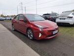 Toyota Prius 2016 Punainen