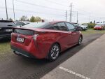 Toyota Prius 2016 Punainen