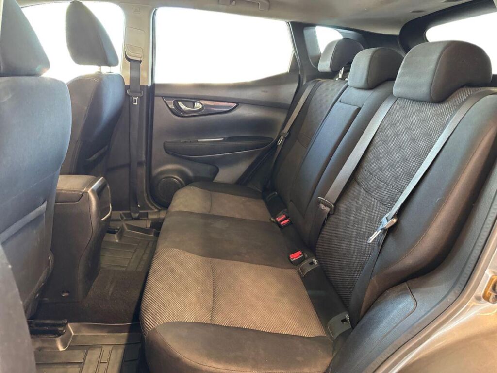 Nissan Qashqai 2016 Harmaa