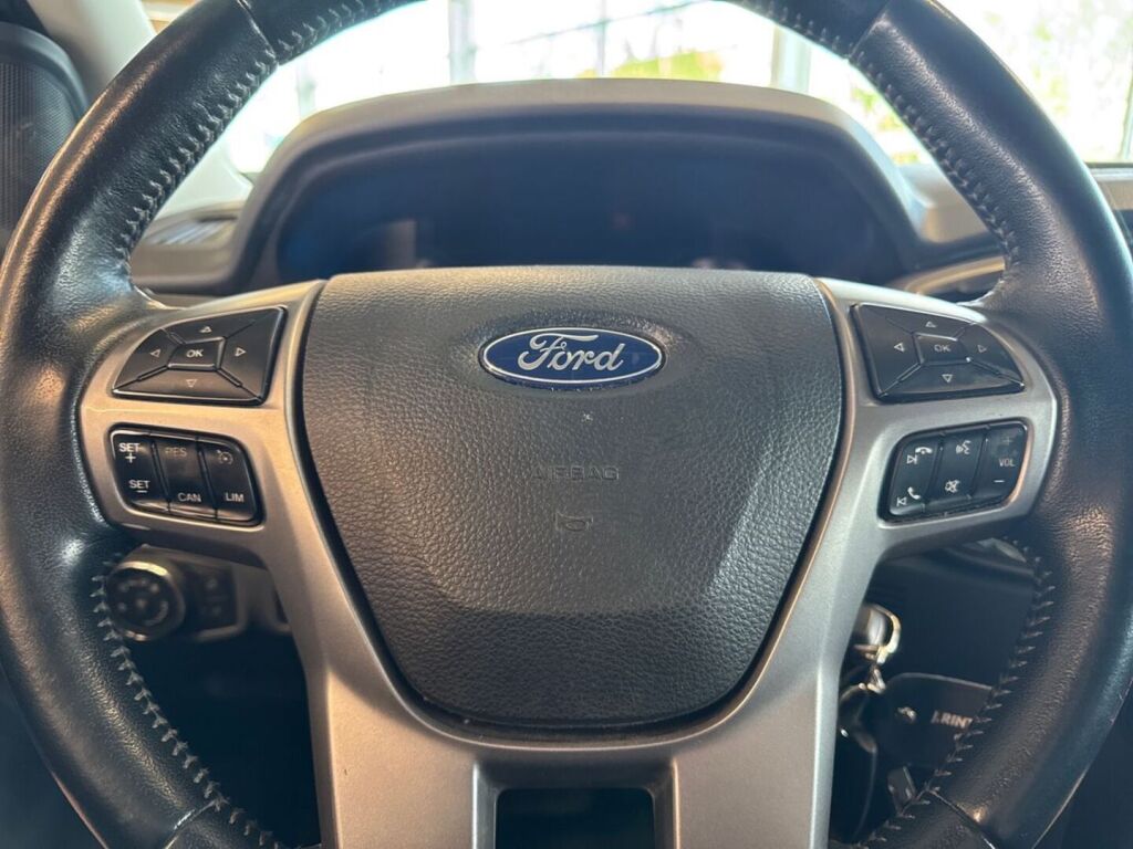 Ford Ranger 2017 Metallinhohto Hopea (Moondust Silver)