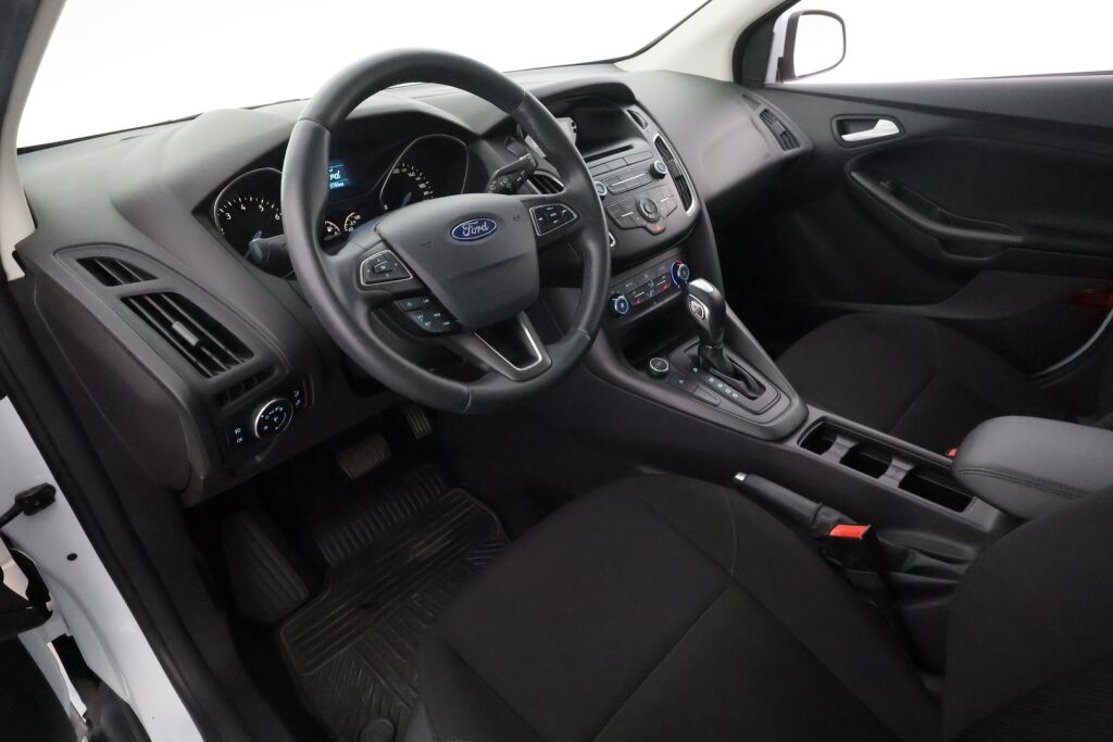 Ford Focus 2017 Valkoinen