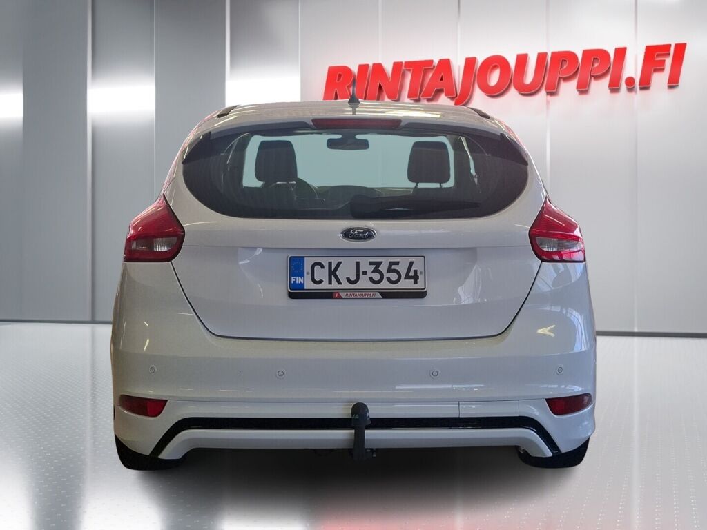 Ford Focus 2017 Valkoinen