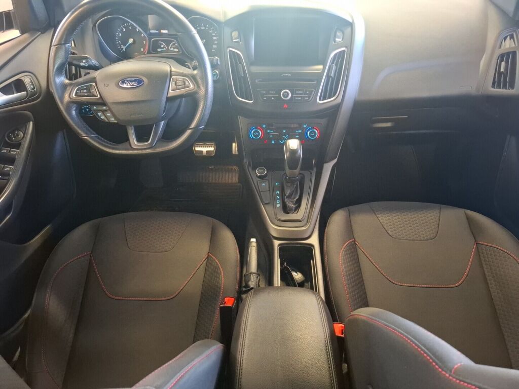 Ford Focus 2017 Valkoinen