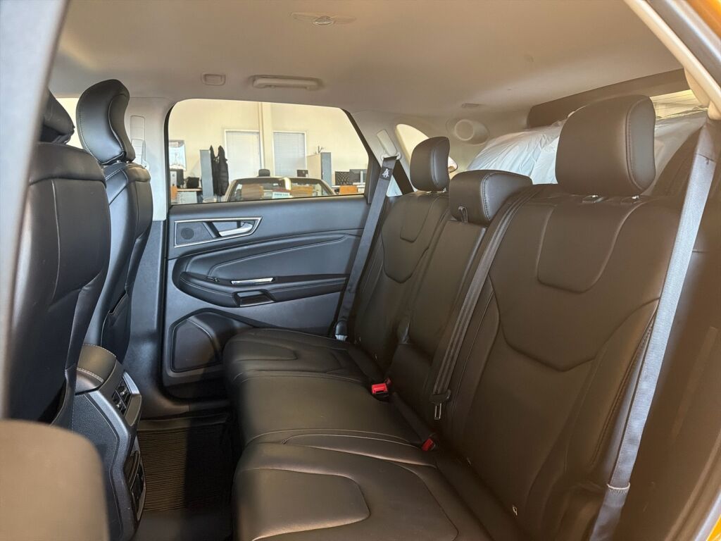 Ford Edge 2018 Punainen