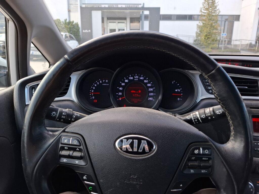 Kia CEED 2017 Valkoinen