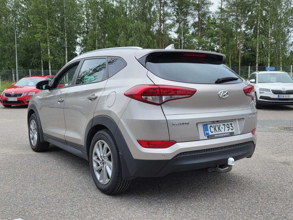 Hyundai Tucson 2017 Ruskea (beige)