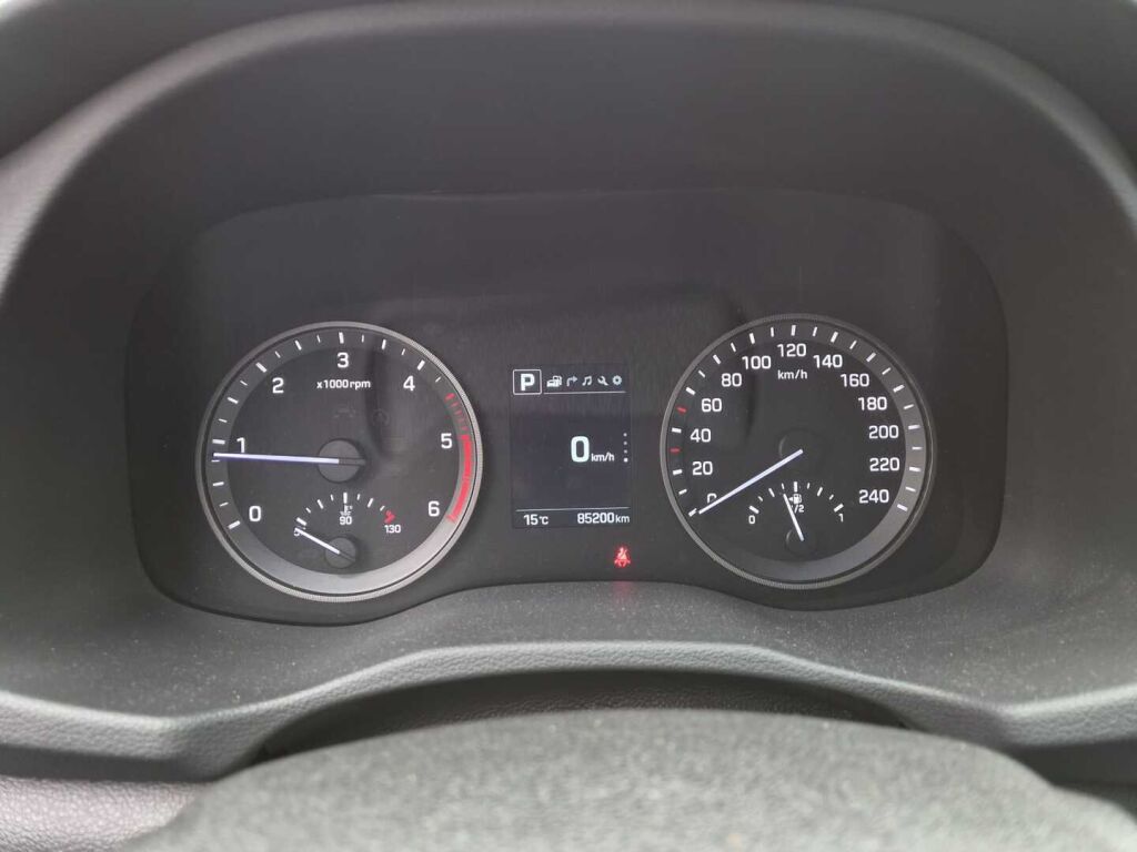Hyundai Tucson 2017 Ruskea (beige)