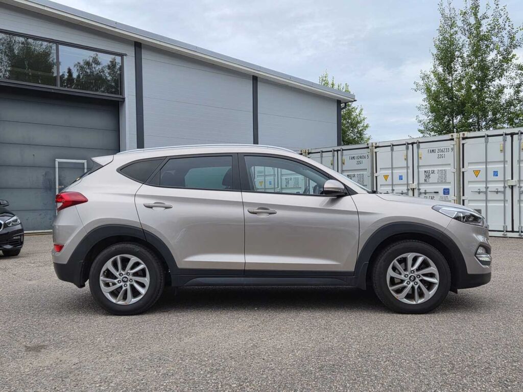 Hyundai Tucson 2017 Ruskea (beige)