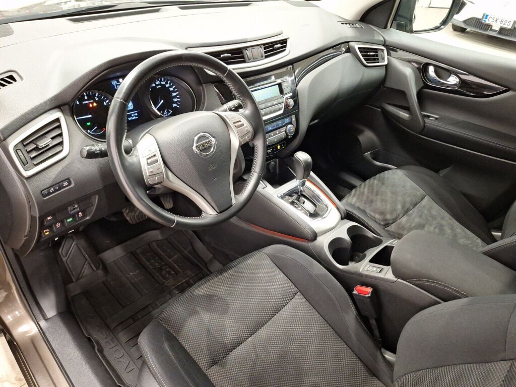 Nissan Qashqai 2017 Ruskea (beige)