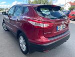 Nissan Qashqai 2017 Punainen