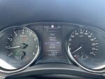 Nissan Qashqai 2017 Punainen