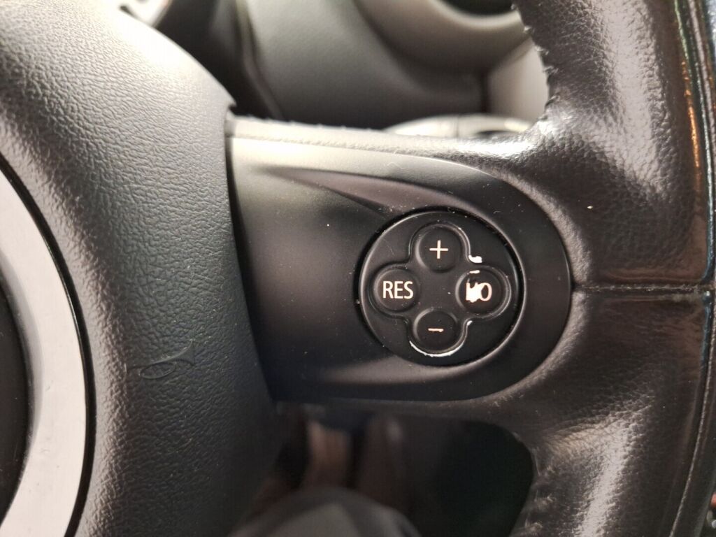 Mini Countryman 2011 Musta