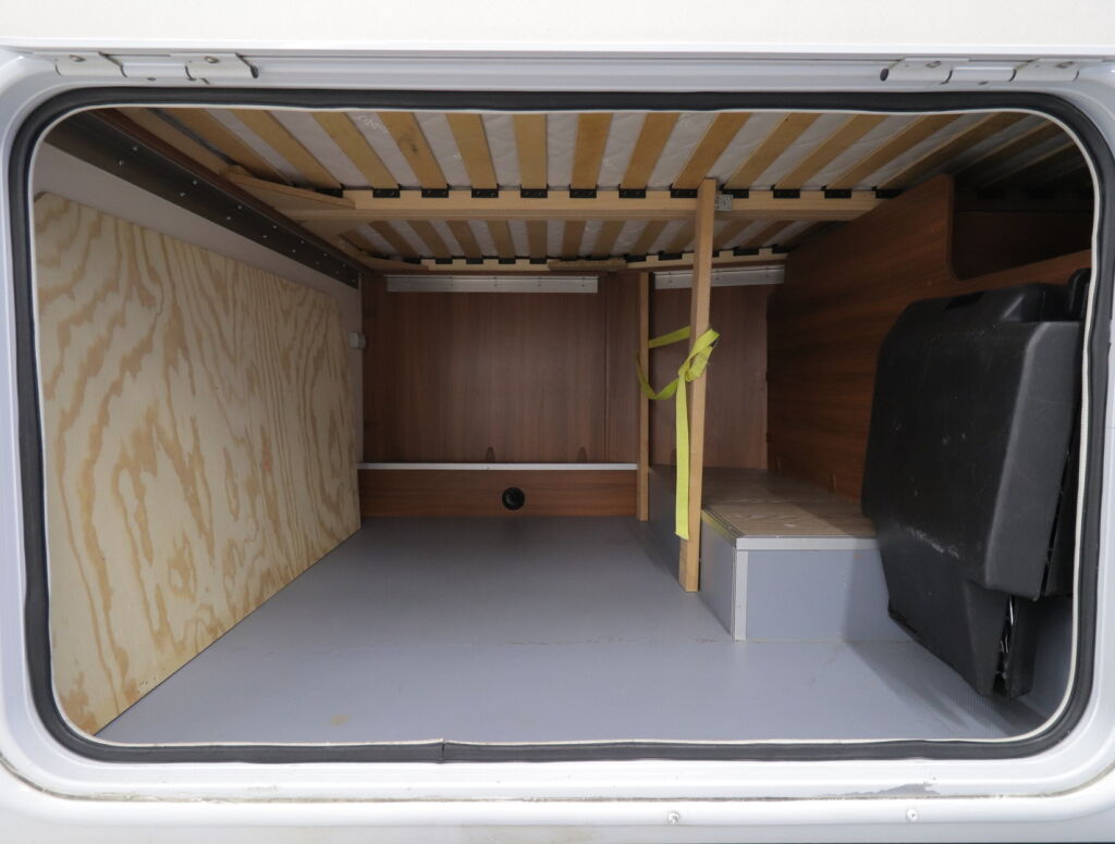 Hobby OPTIMA DE LUXE T65 FL 2017 Valkoinen