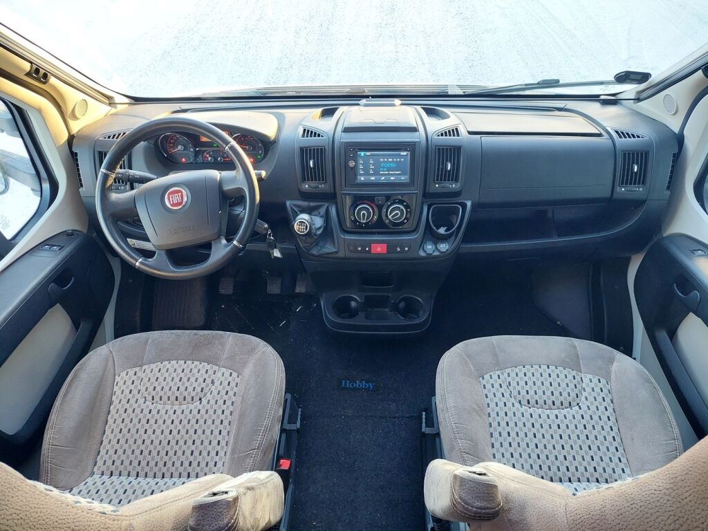 Hobby OPTIMA DE LUXE T65 FL 2017 Valkoinen