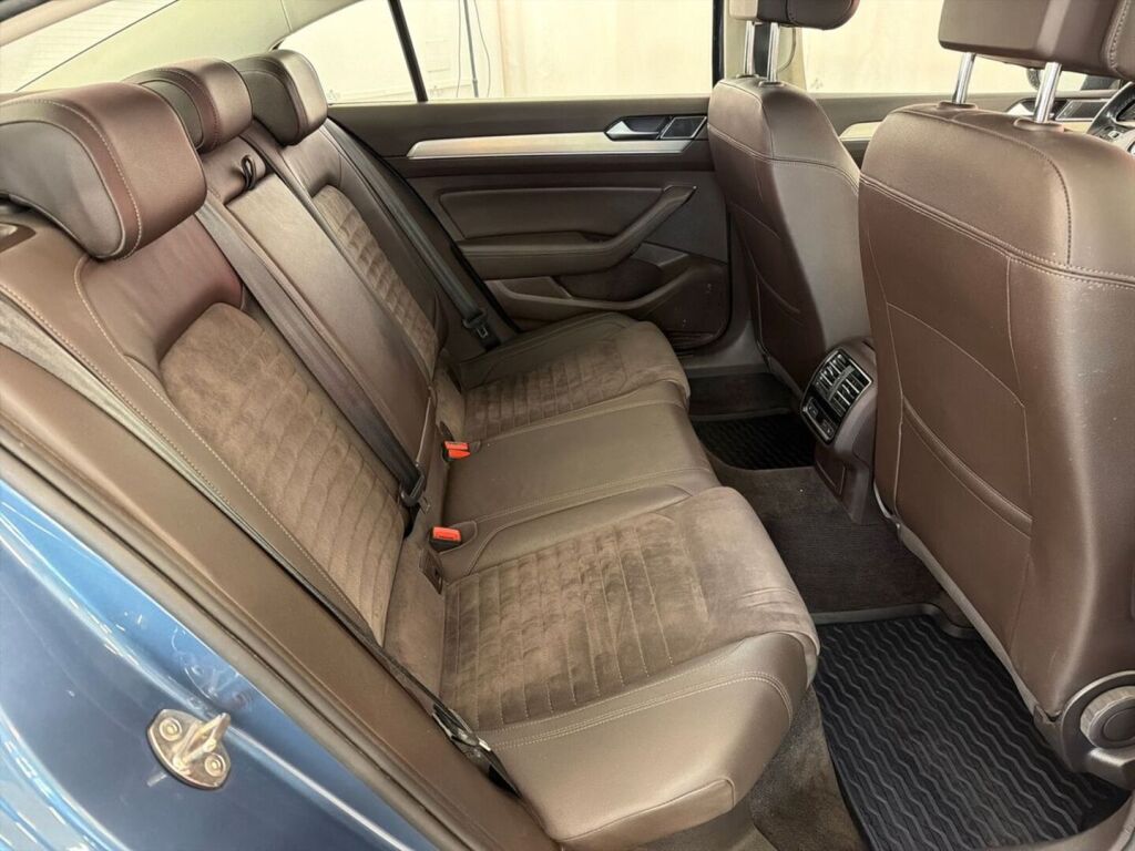 Volkswagen Passat 2017 Sininen