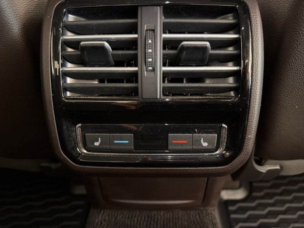 Volkswagen Passat 2017 Sininen