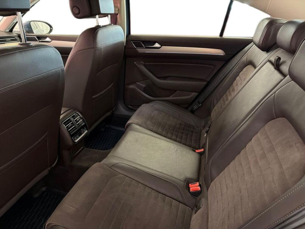 Volkswagen Passat 2017 Sininen
