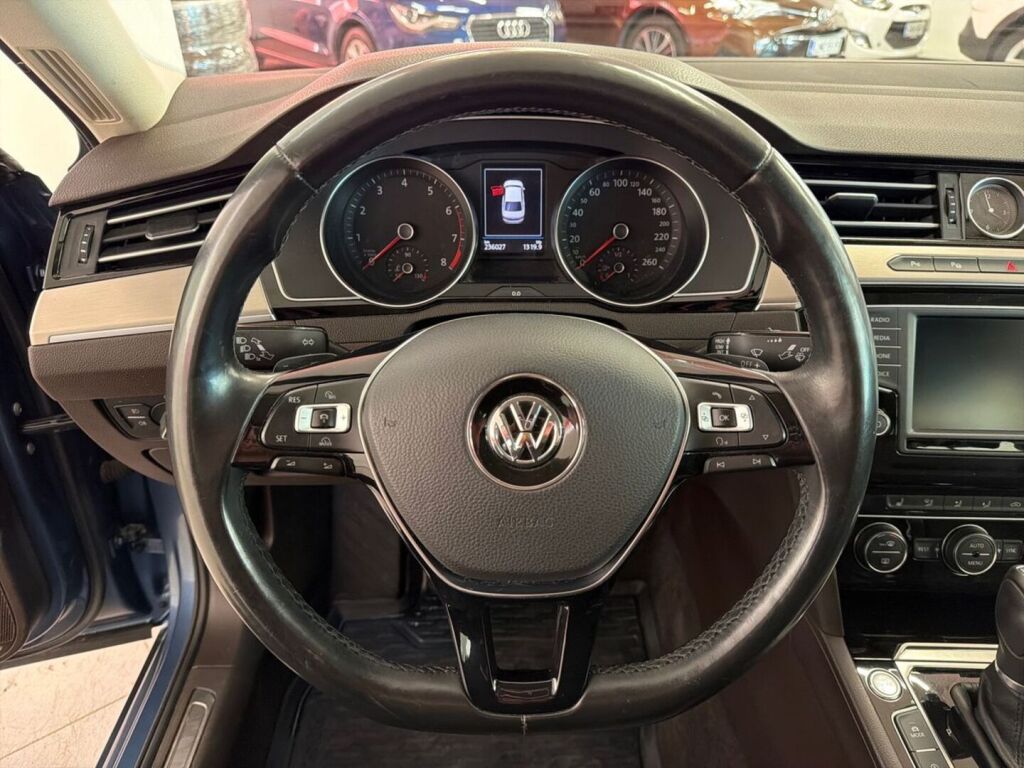 Volkswagen Passat 2017 Sininen