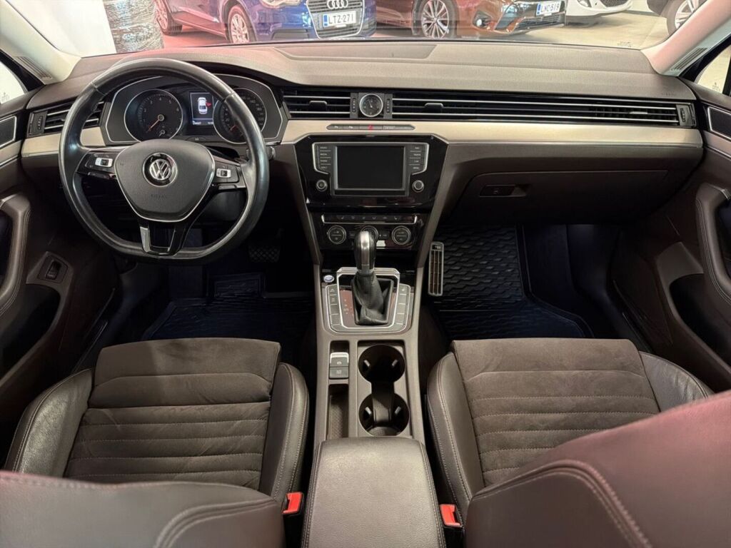 Volkswagen Passat 2017 Sininen