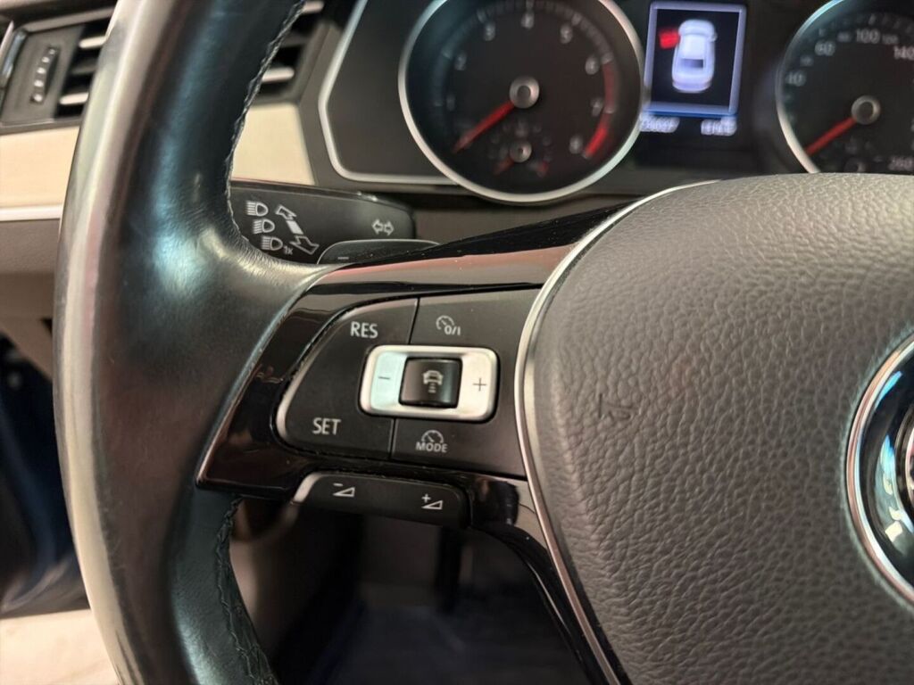 Volkswagen Passat 2017 Sininen