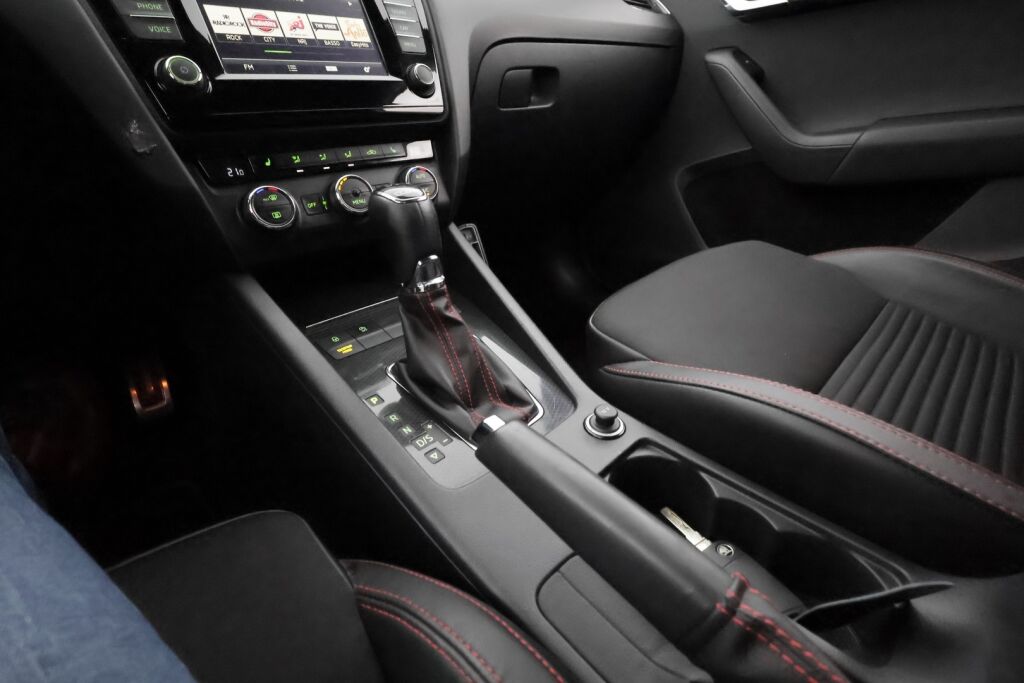 Skoda Octavia 2017 Valkoinen