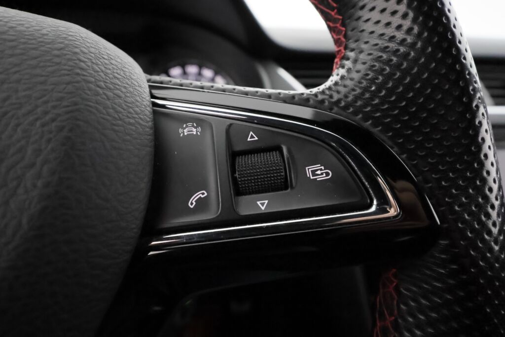 Skoda Octavia 2017 Valkoinen