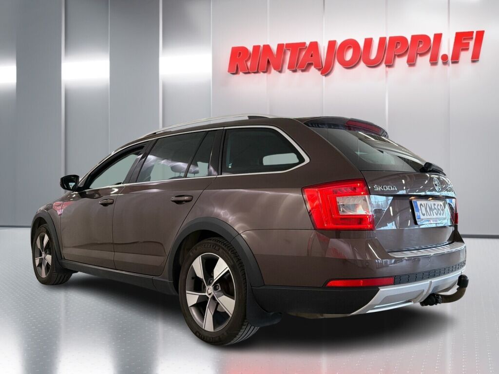 Skoda Octavia 2017 Ruskea (beige)