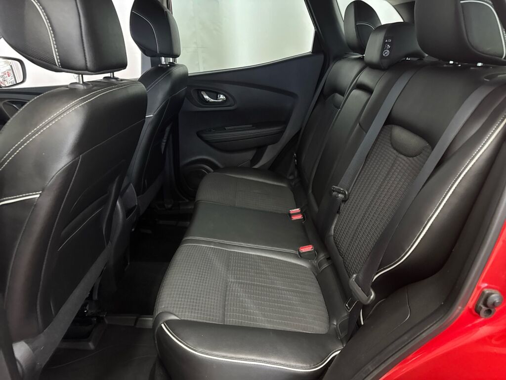 Renault Kadjar 2017 Punainen