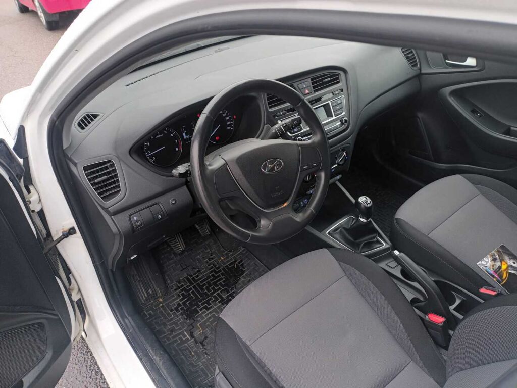 Hyundai i20 5d 2016 Valkoinen