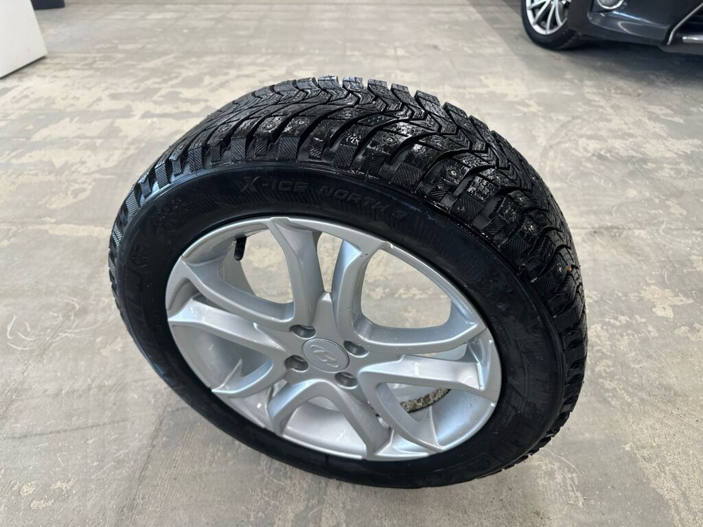 Hyundai i20 Active 2018 Musta