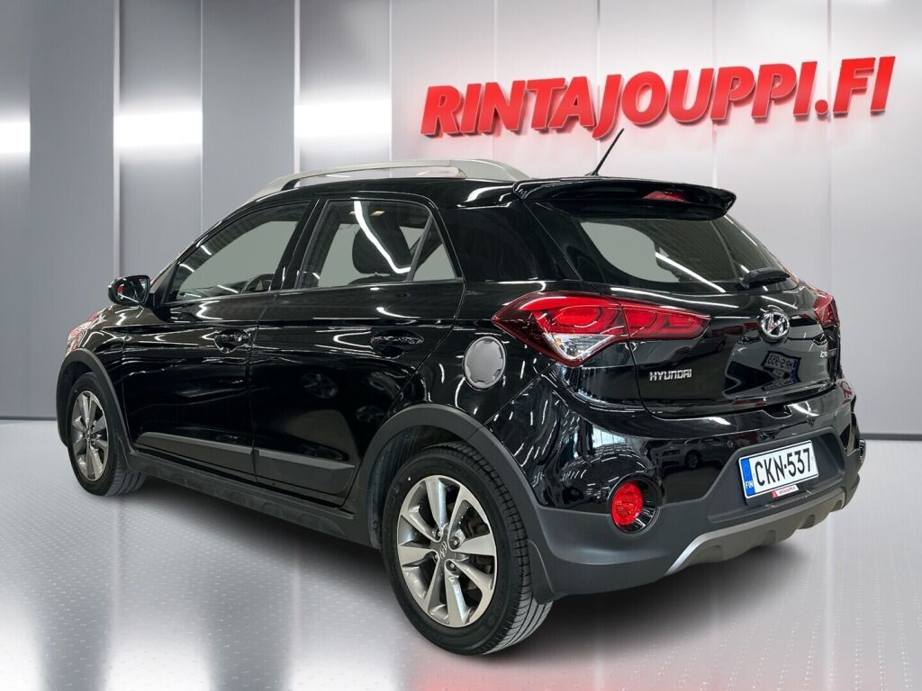 Hyundai i20 Active 2018 Musta
