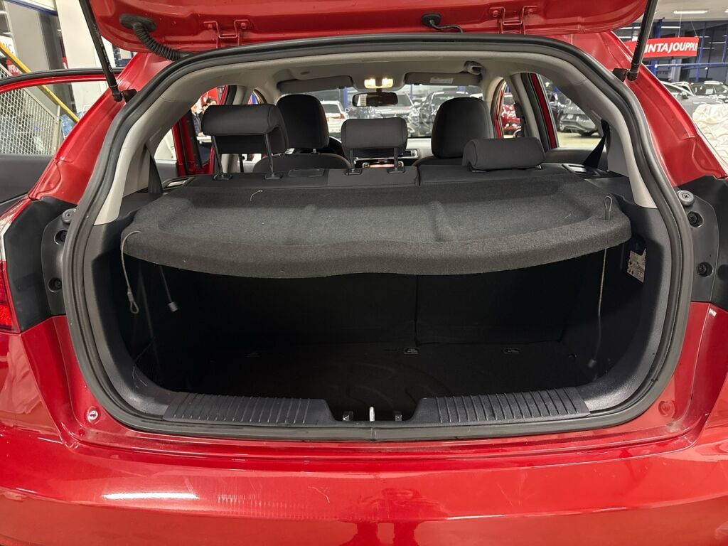 Kia Rio 2017 Punainen