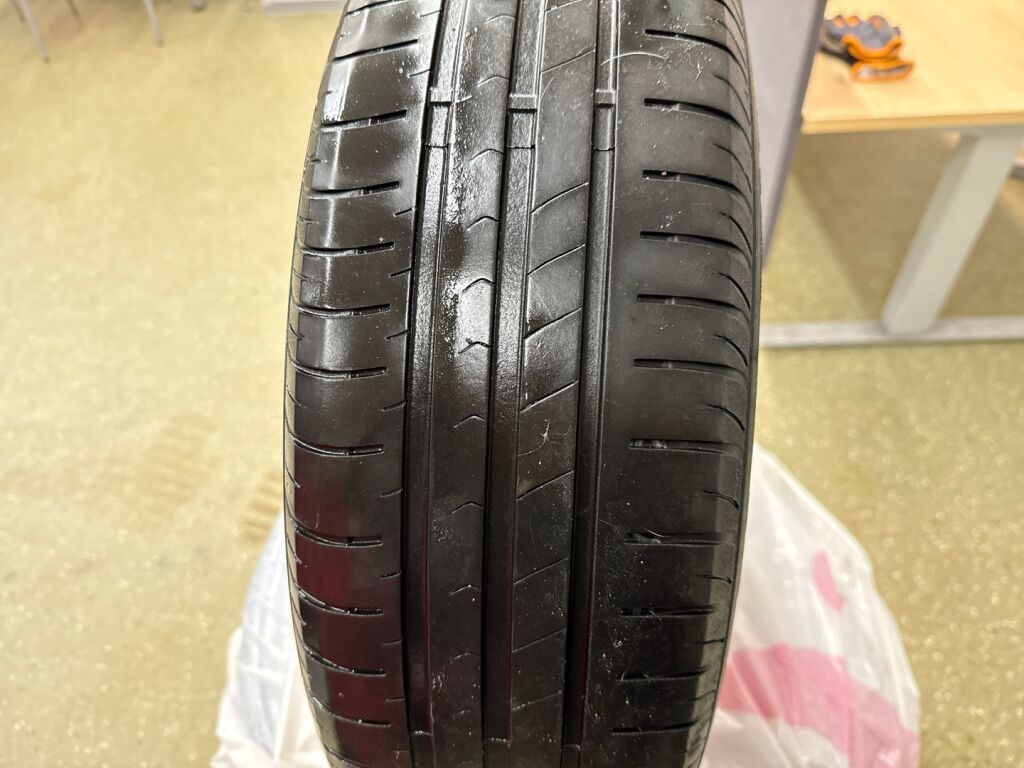 Kia Rio 2017 Punainen