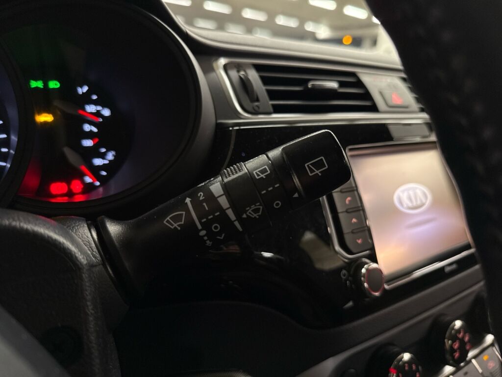 Kia Rio 2017 Punainen