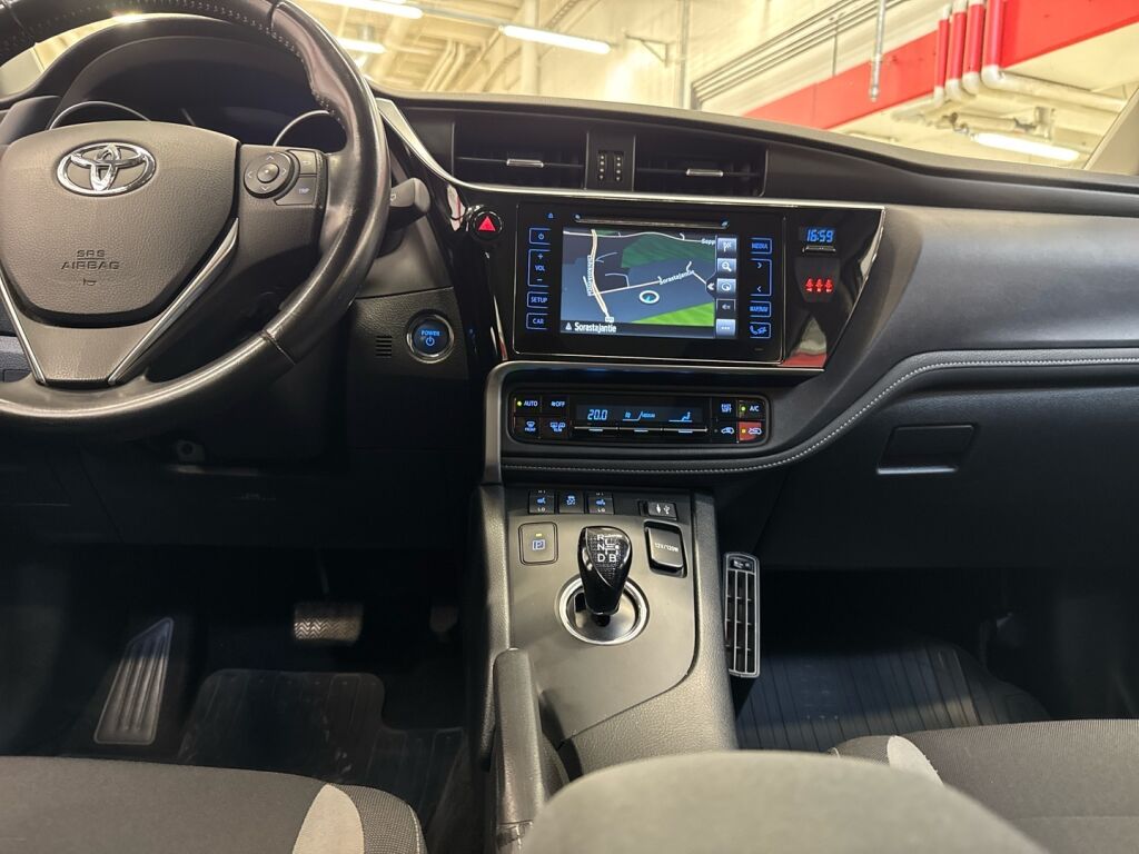 Toyota Auris 2016 Harmaa