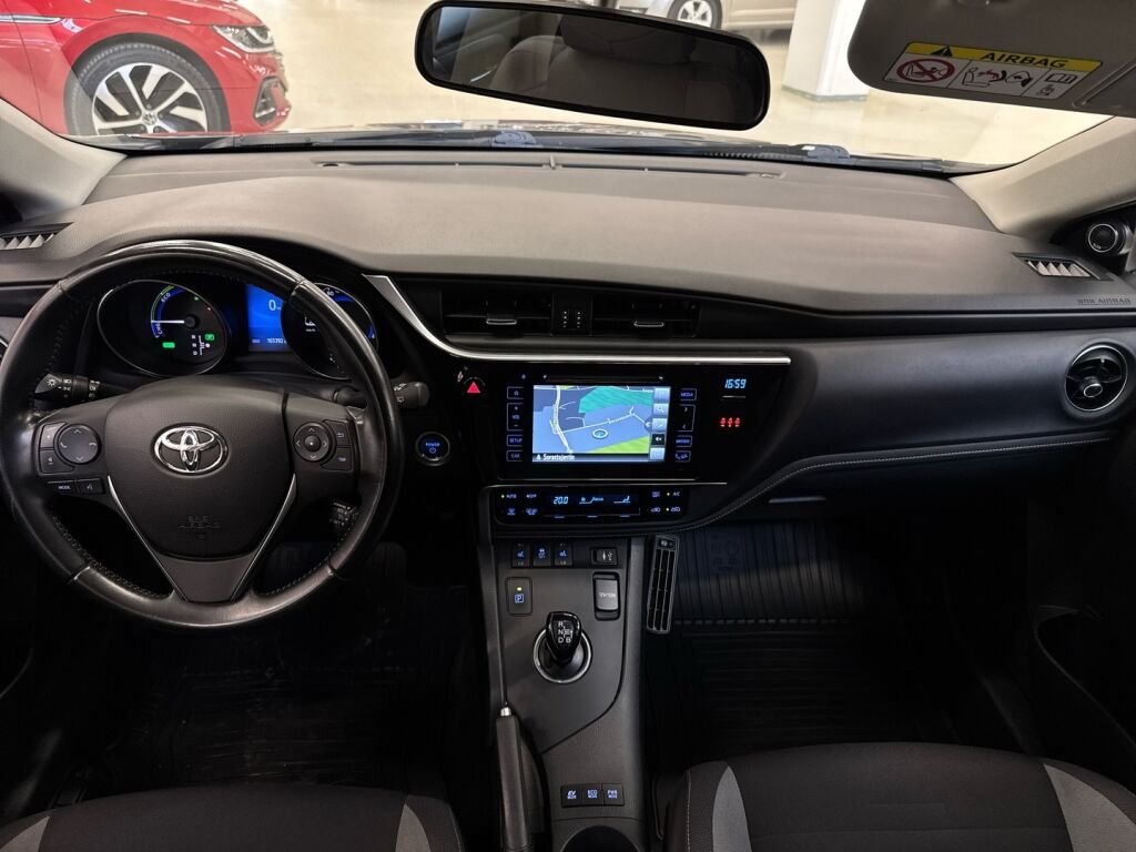 Toyota Auris 2016 Harmaa