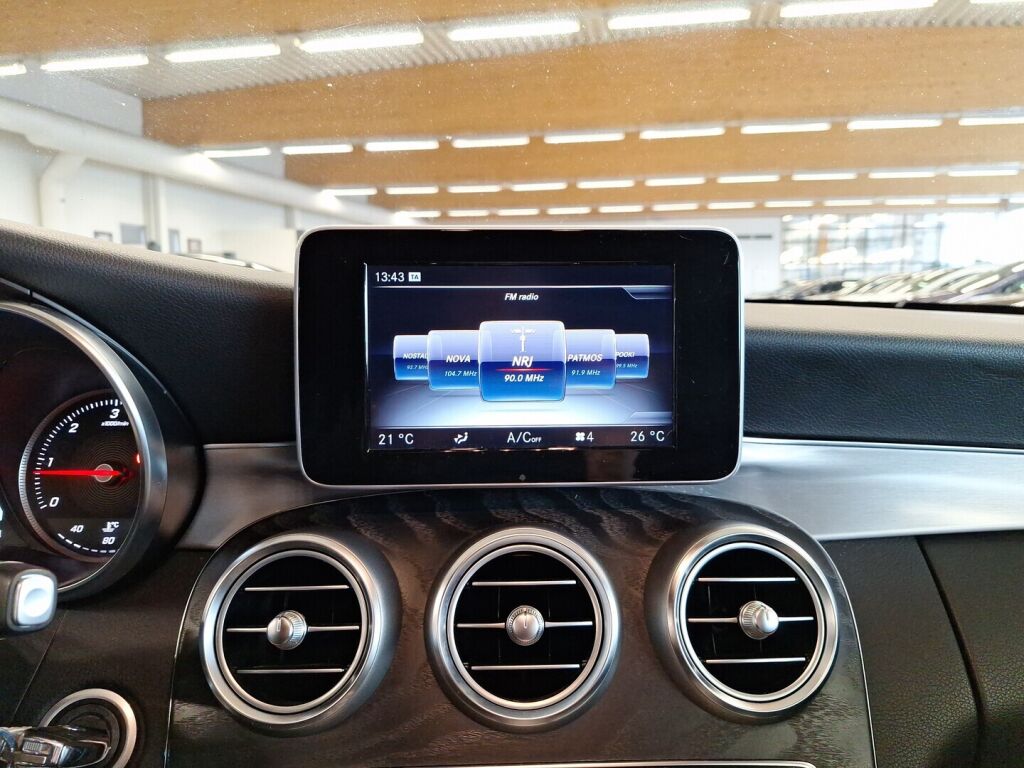 Mercedes-Benz C 2016 Valkoinen