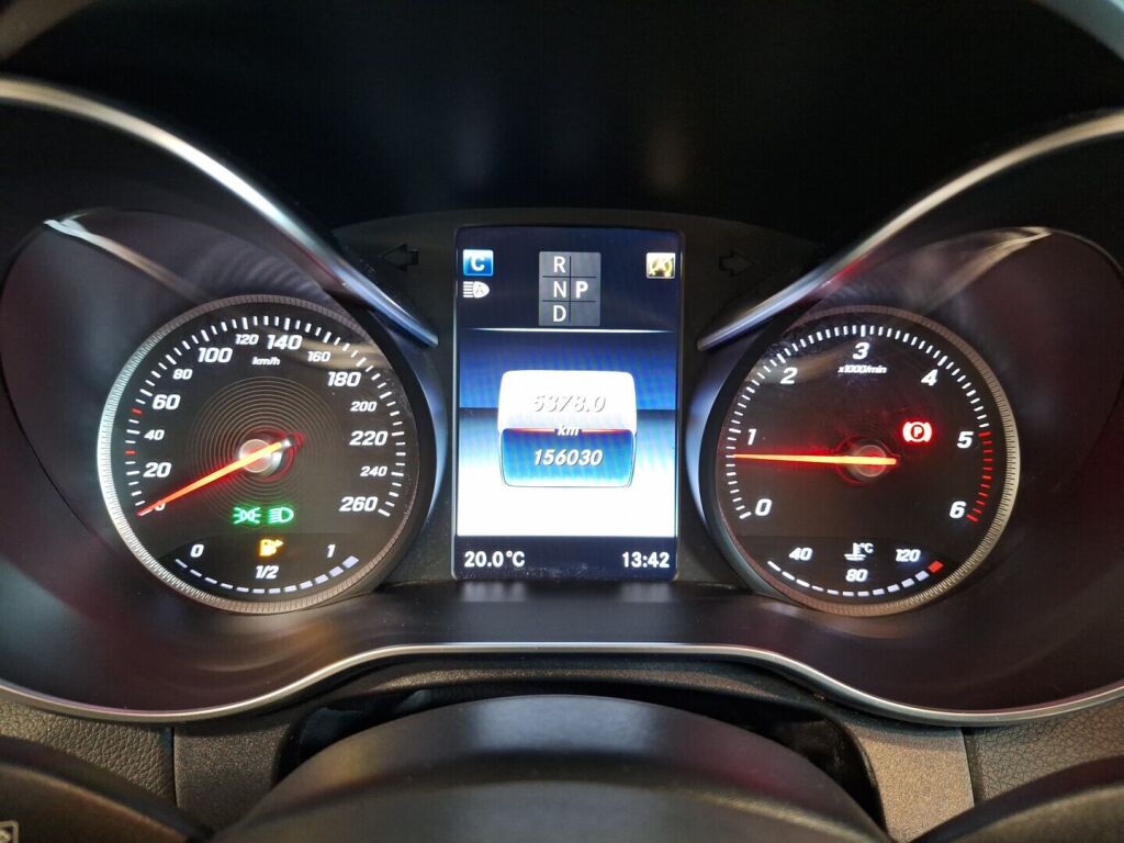 Mercedes-Benz C 2016 Valkoinen