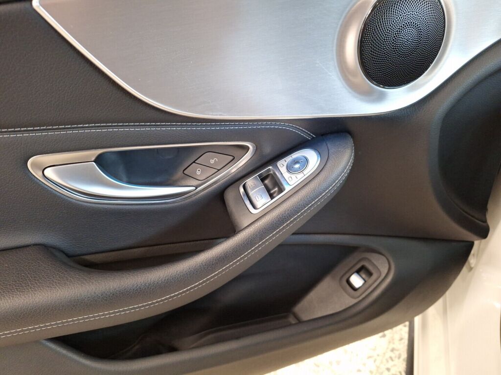 Mercedes-Benz C 2016 Valkoinen