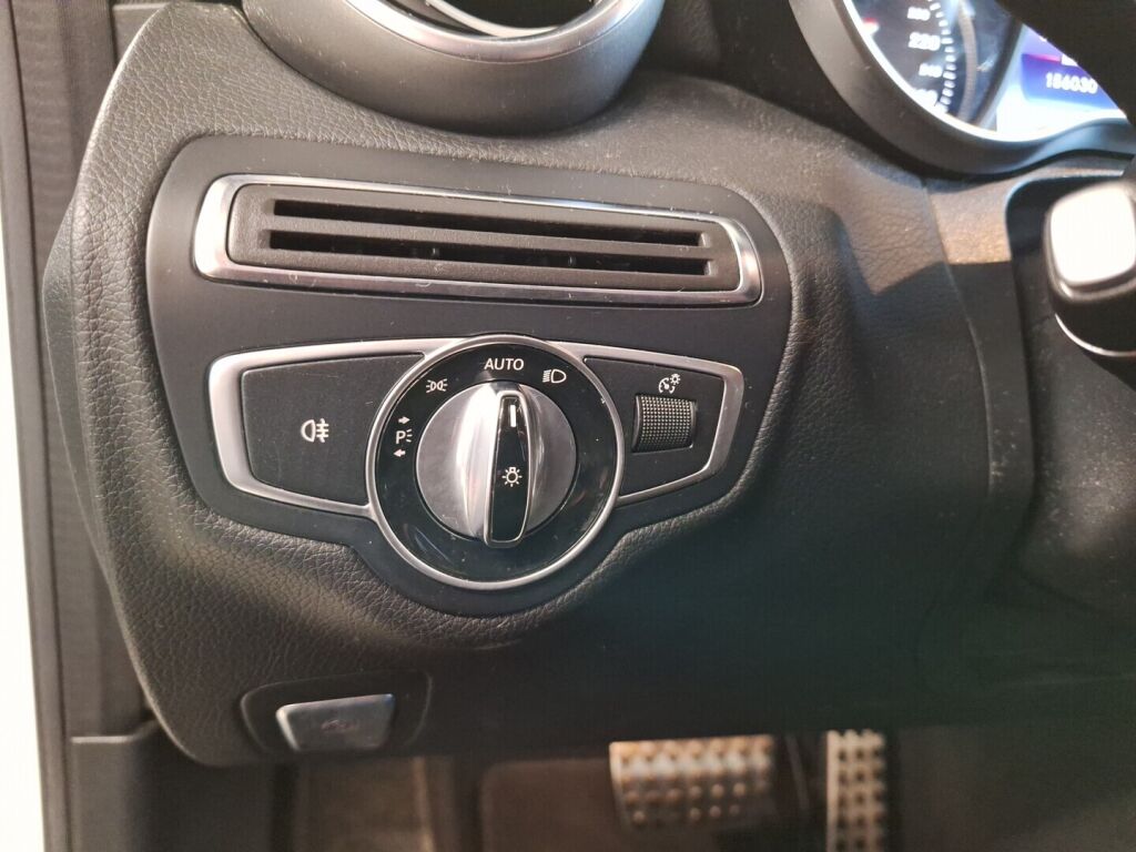 Mercedes-Benz C 2016 Valkoinen