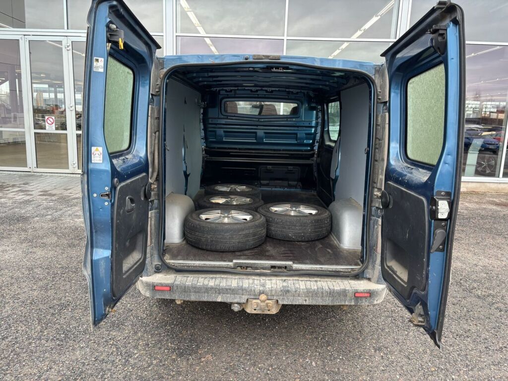 Opel Vivaro 2017 Sininen