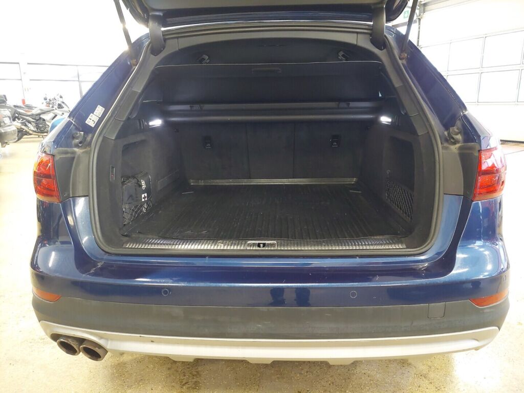 Audi A4 allroad quattro 2017 Sininen