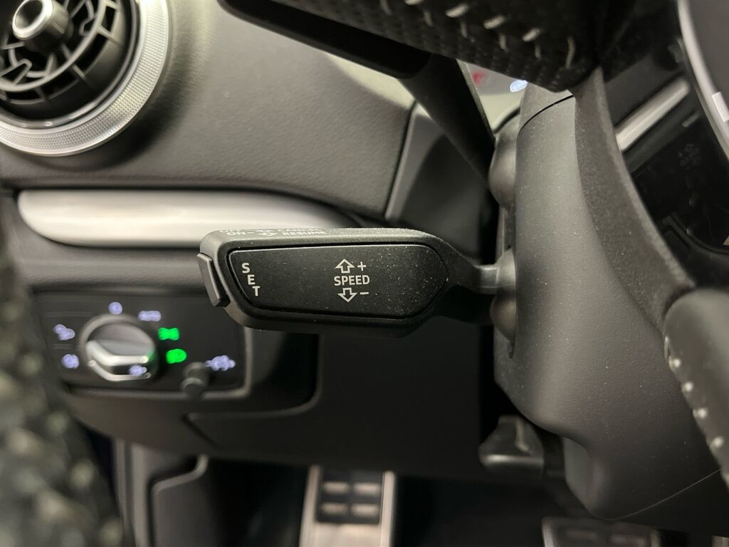 Audi S3 2016 Sininen